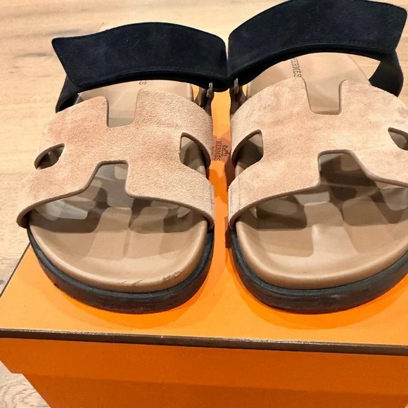 Hermes Chypre Sandals - Picture 3 of 8